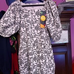 SVAHA SHORT SKATER DRESS SIZE LARGE- 100 percent cotton